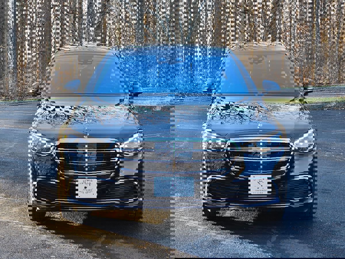 Used 2023 Mercedes-Benz S 580e 4MATIC Sedan w/ Warmth & Comfort Package image 8