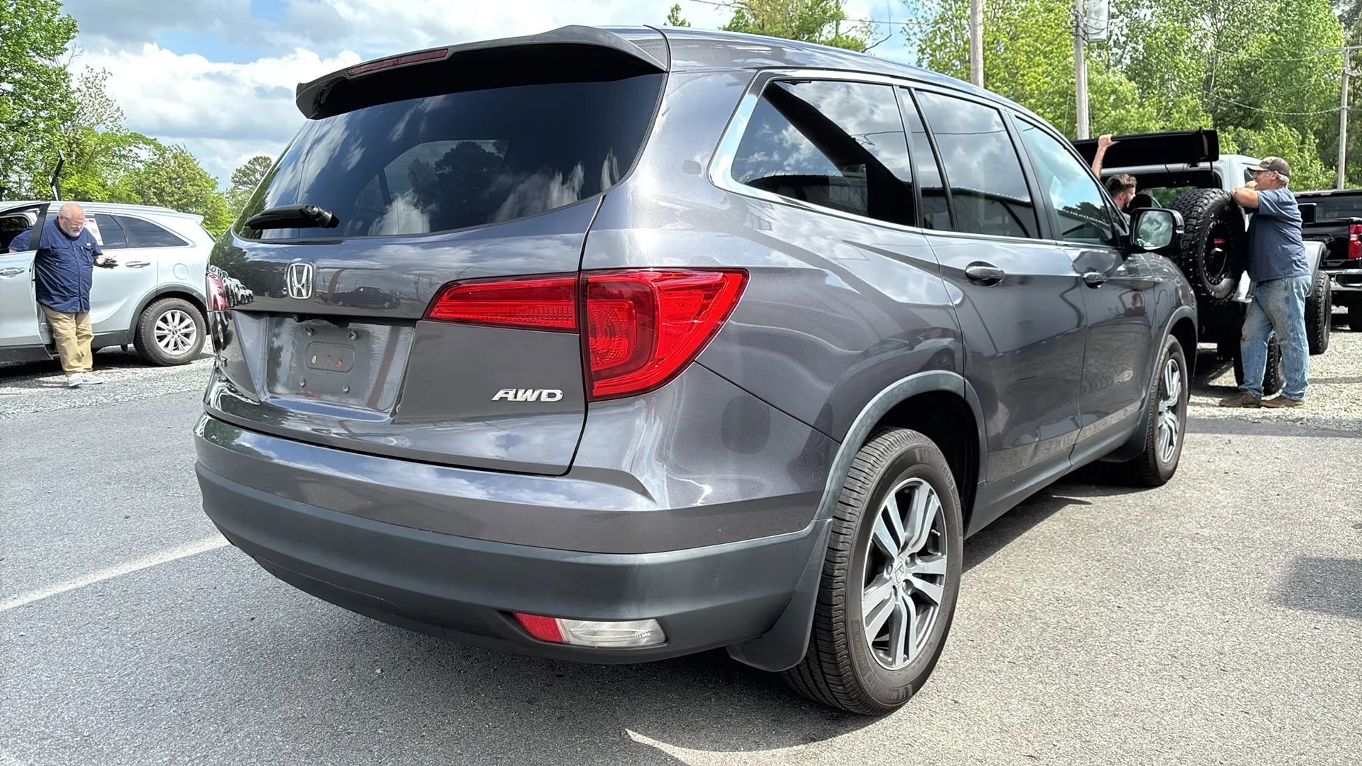 Used 2017 Honda Pilot EX-L image 5