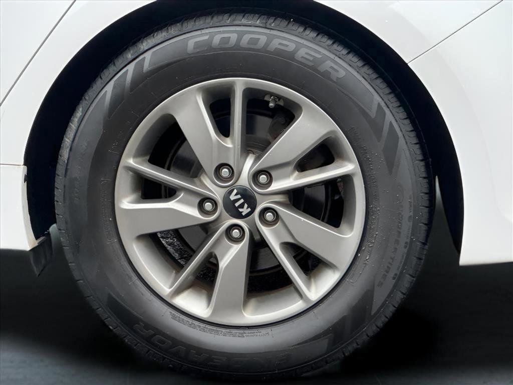 Used 2016 Kia Optima LX w/ Technology Package image 11