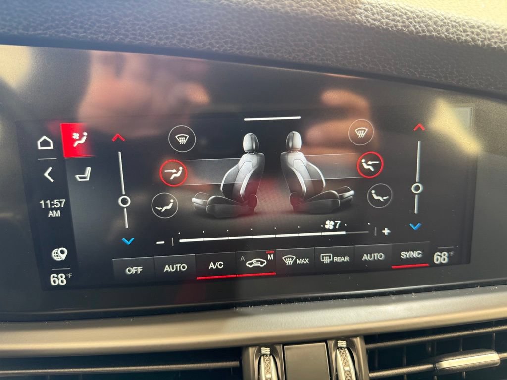 New 2026 Alfa Romeo Giulia w/ Driving Assist Package RWD image 41