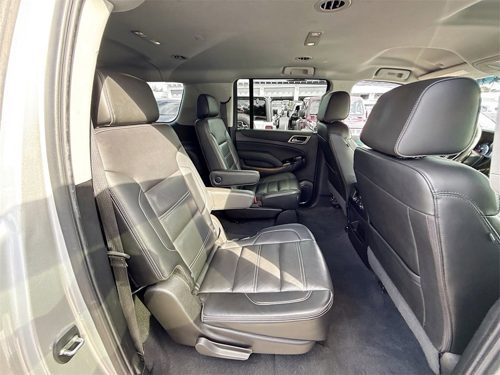 Used 2020 GMC Yukon XL Denali image 32