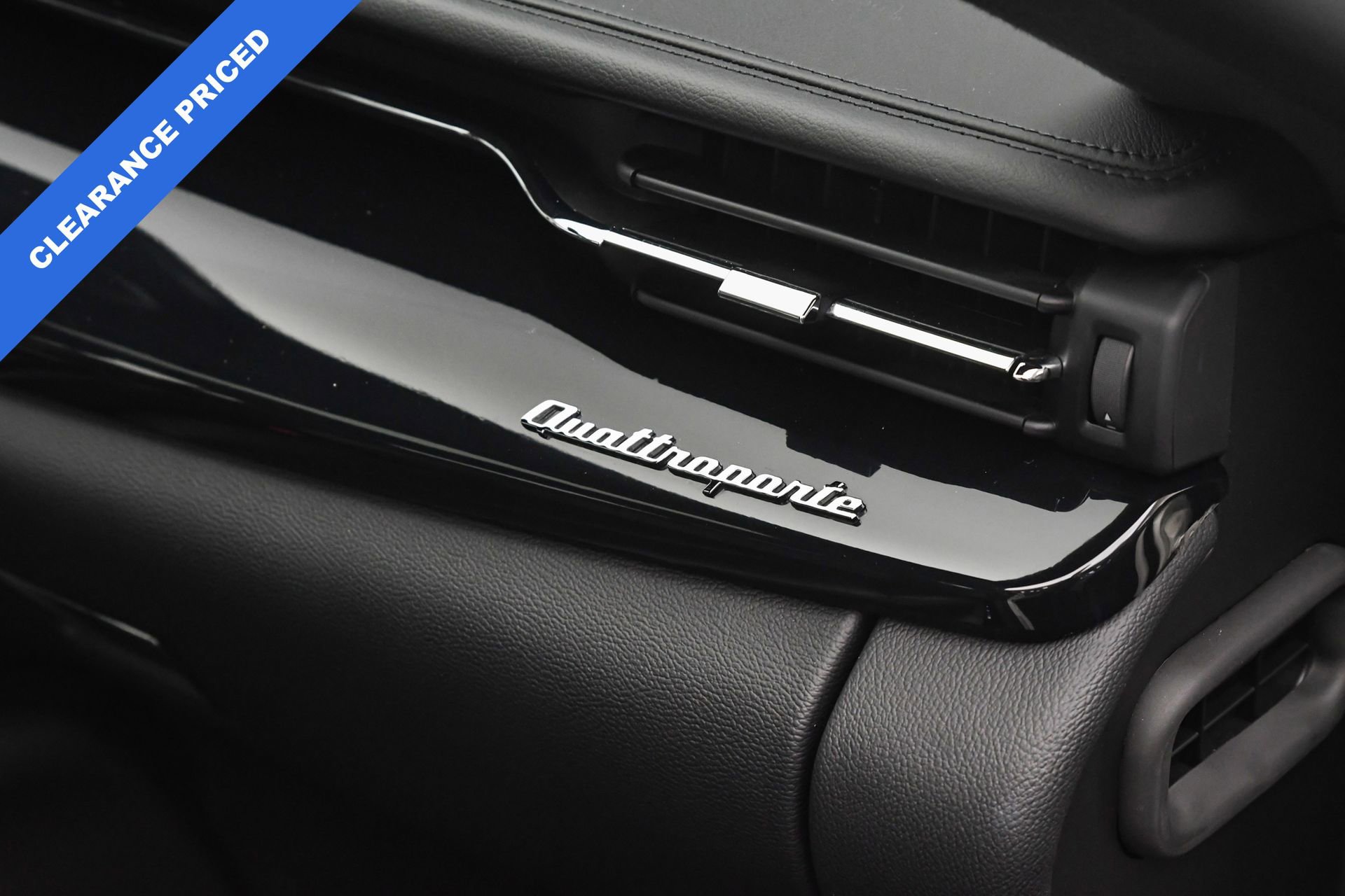 Used 2022 Maserati Quattroporte Modena Q4 image 47