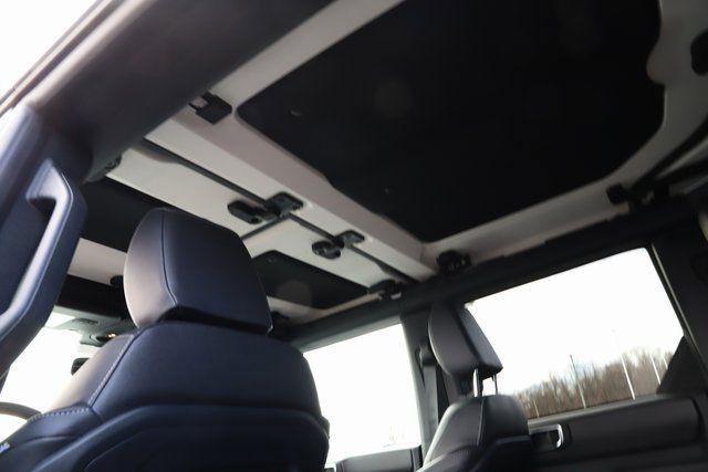 New 2025 Ford Bronco Badlands image 19