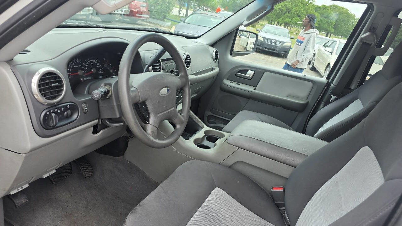 Used 2004 Ford Expedition XLT RWD image 7