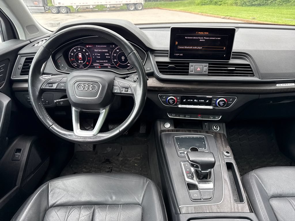 Used 2018 Audi Q5 2.0T Premium Plus w/ Premium Plus Package AWD/4WD image 24