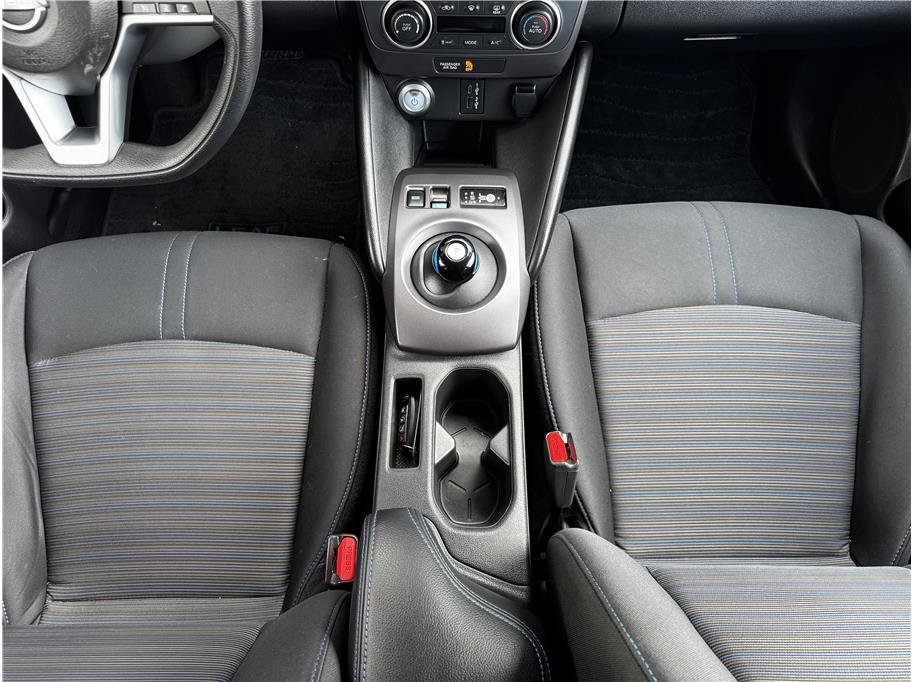 Used 2025 Nissan Leaf S FWD image 19