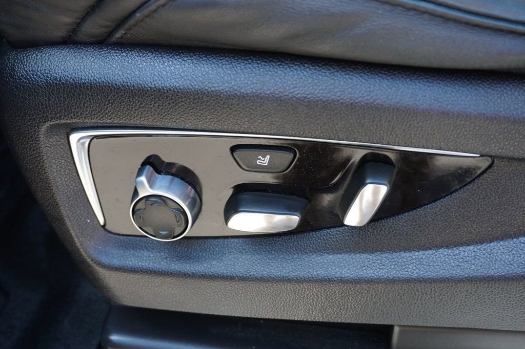 Used 2016 Cadillac Escalade Platinum image 24