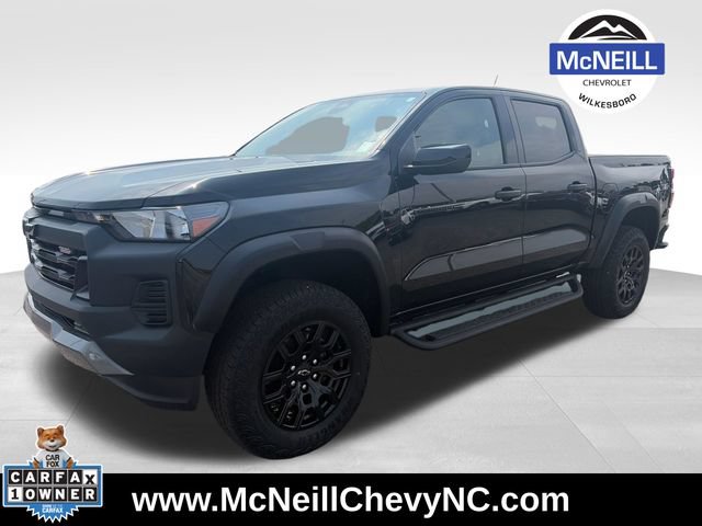 Used 2026 Chevrolet Colorado Trail Boss AWD/4WD image 3