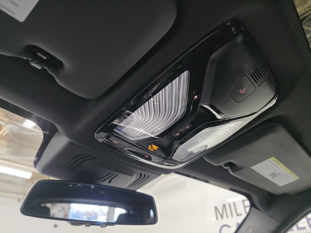 Used 2022 BMW X5 M50i w/ Executive Package AWD/4WD image 40