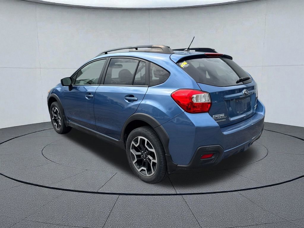 Used 2016 Subaru Crosstrek 2.0i Premium w/ Moonroof Package AWD/4WD image 4
