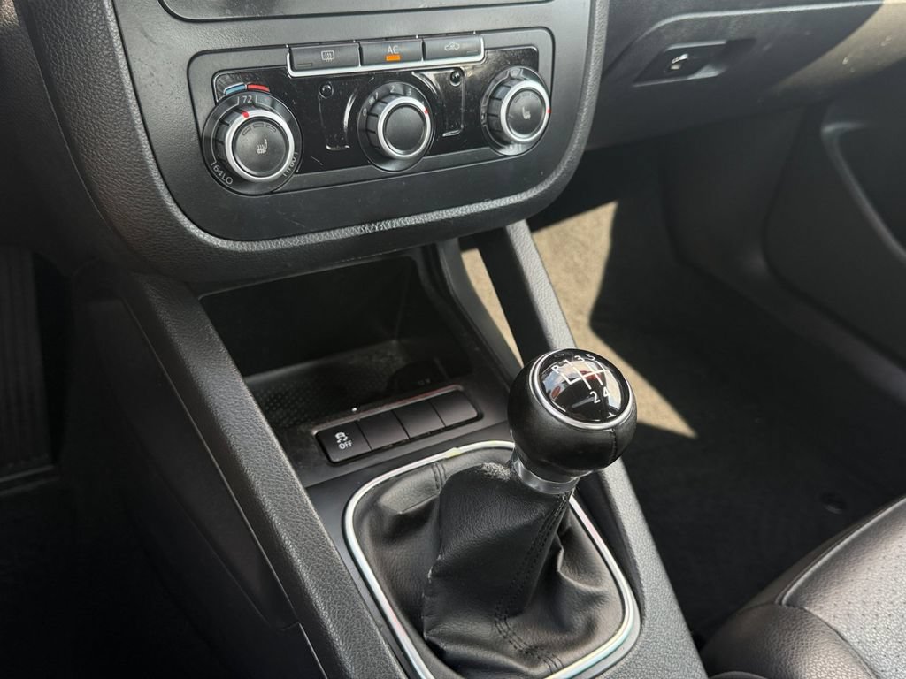 Used 2010 Volkswagen Jetta Limited Edition FWD image 20
