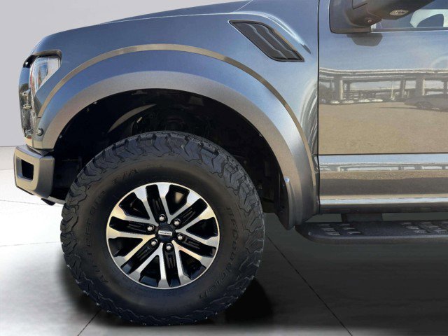 Used 2019 Ford F150 Raptor w/ Equipment Group 802A Luxury AWD/4WD image 54