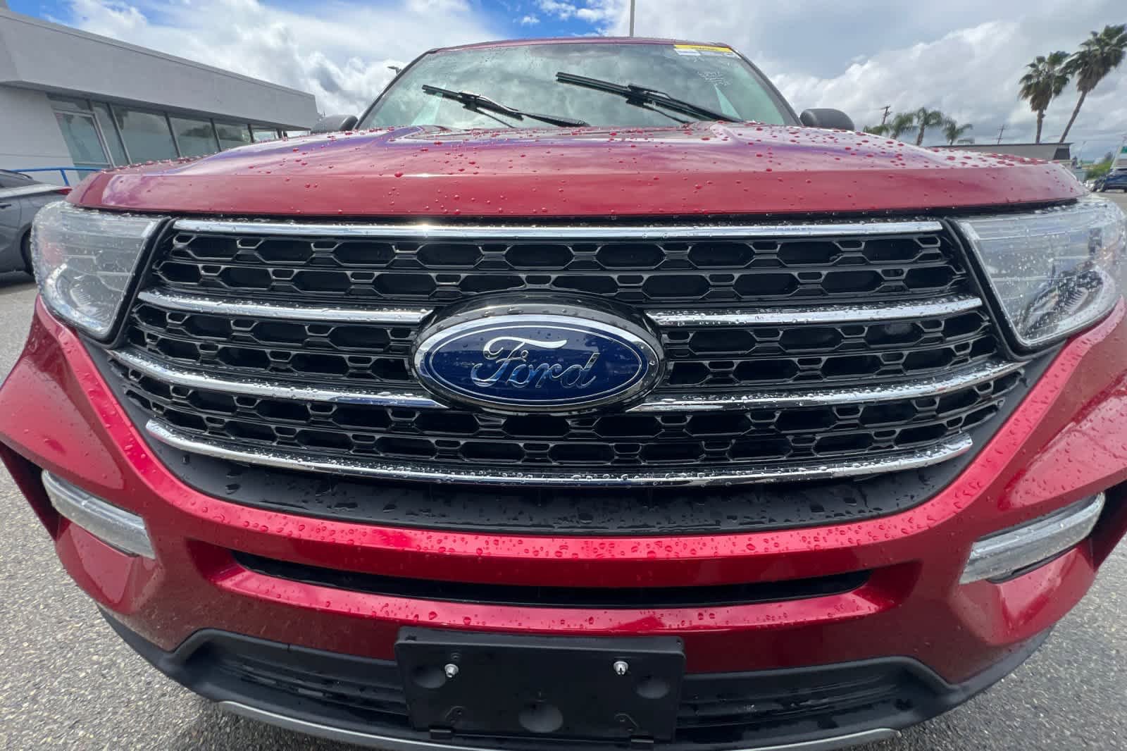 Used 2021 Ford Explorer XLT w/ Equipment Group 202A image 12