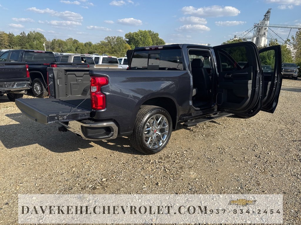 Used 2023 Chevrolet Silverado 1500 LTZ w/ LTZ Premium Package image 36
