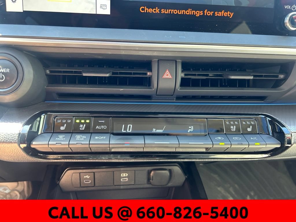Used 2023 Toyota Prius Limited w/ Limited Premium Package FWD image 19