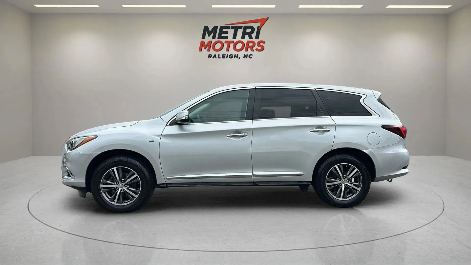 Used 2019 INFINITI QX60 Pure image 8