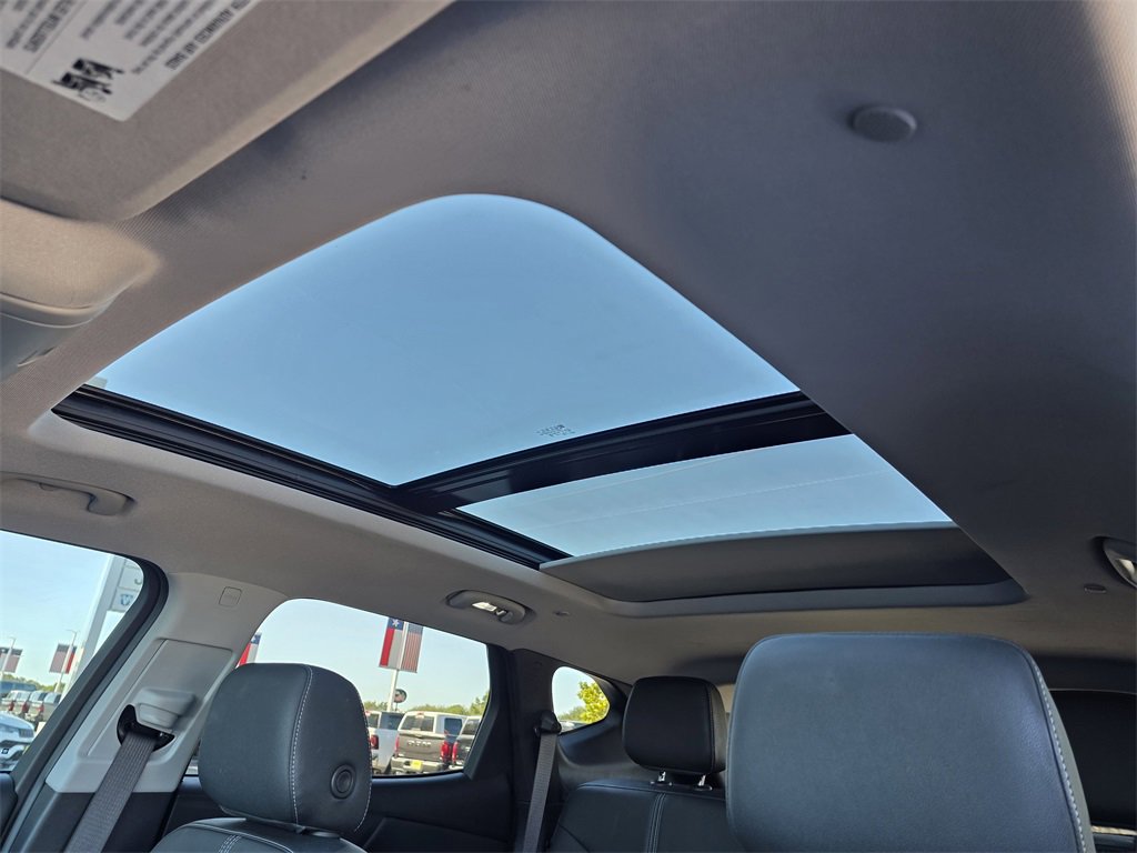 Used 2025 Chevrolet Blazer LT w/ Sound & Technology Package image 19