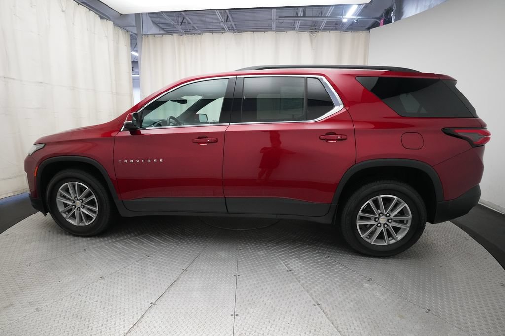 Used 2023 Chevrolet Traverse LT AWD/4WD image 24