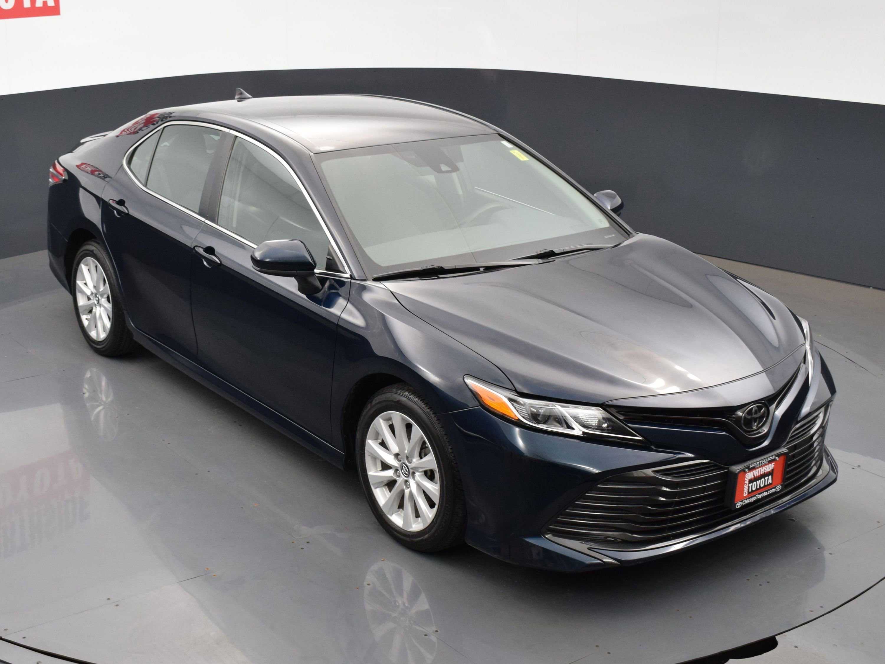 Used 2019 Toyota Camry LE image 21