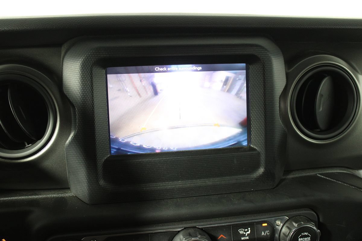 Used 2023 Jeep Wrangler Unlimited w/ Cold Weather Group AWD/4WD image 13