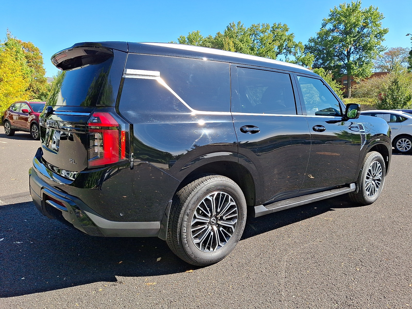 Certified 2025 Nissan Armada SL w/ Captain's Chari Seat Package AWD/4WD image 6