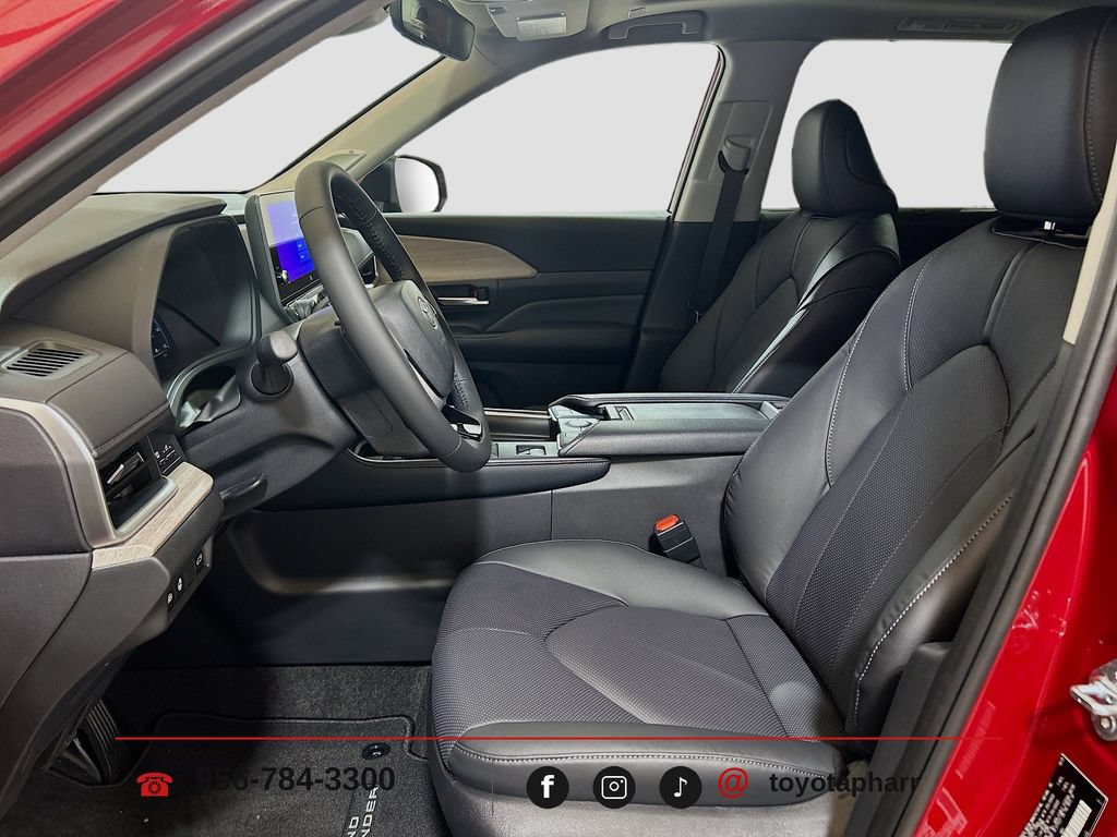 New 2026 Toyota Grand Highlander FWD image 20