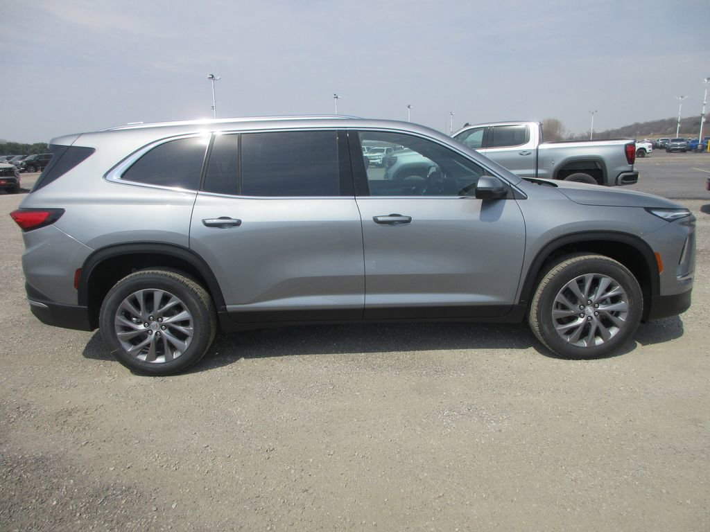 New 2026 Buick Enclave Preferred image 3