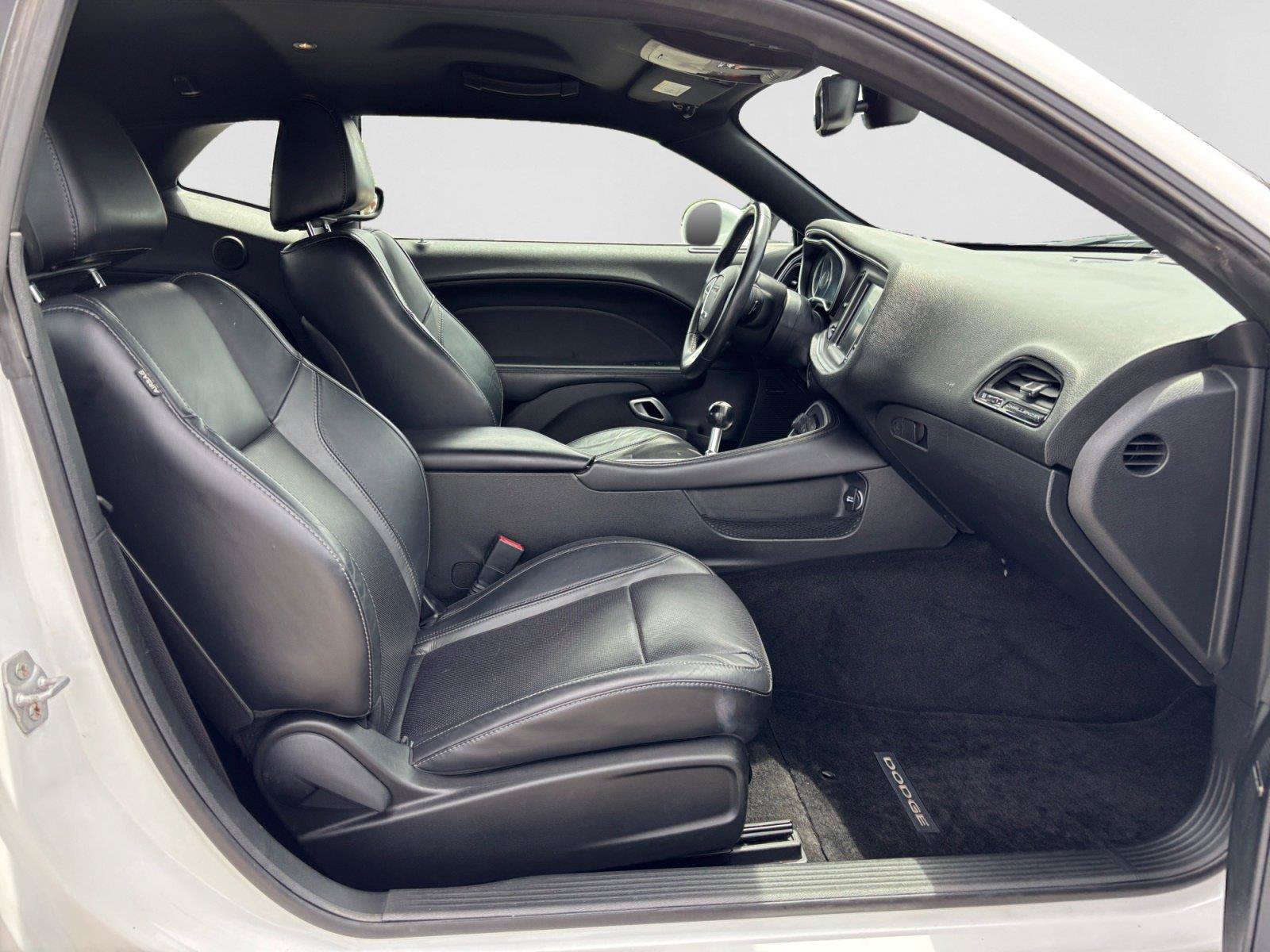 Used 2015 Dodge Challenger R/T Plus RWD image 15