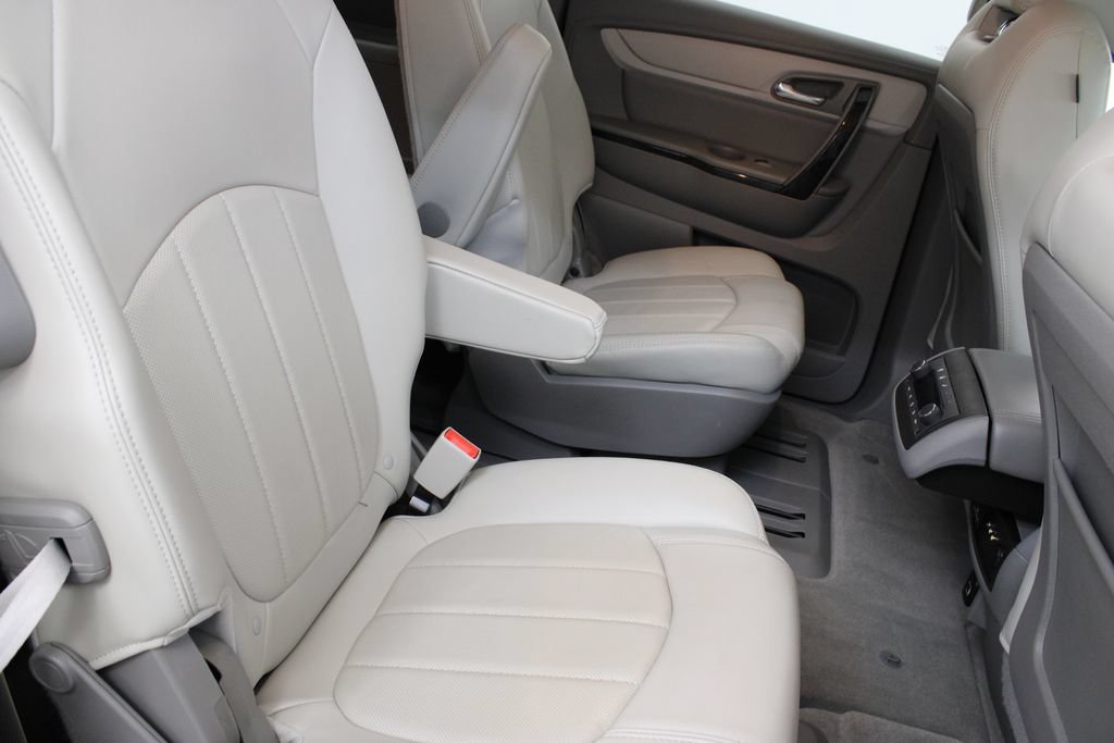 Used 2017 Chevrolet Traverse Premier FWD image 19