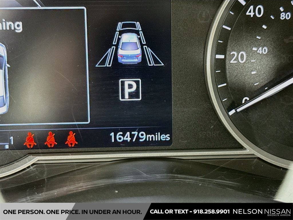 Certified 2024 Nissan Versa SV w/ Trunk Package FWD image 11