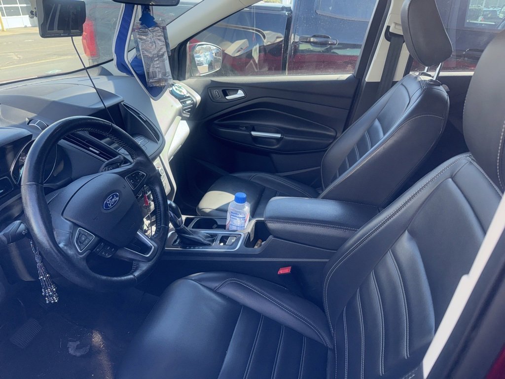 Used 2019 Ford Escape SEL image 3