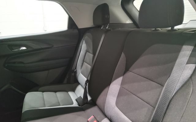 Used 2021 Chevrolet TrailBlazer LS FWD image 19