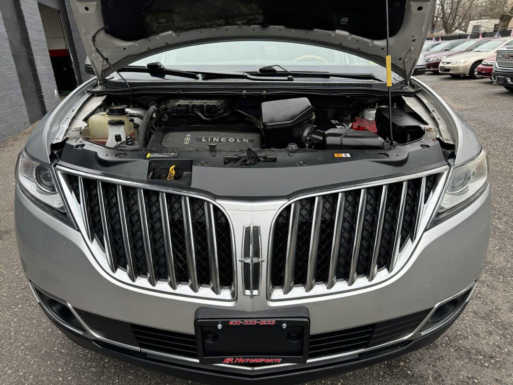 Used 2012 Lincoln MKX AWD image 9