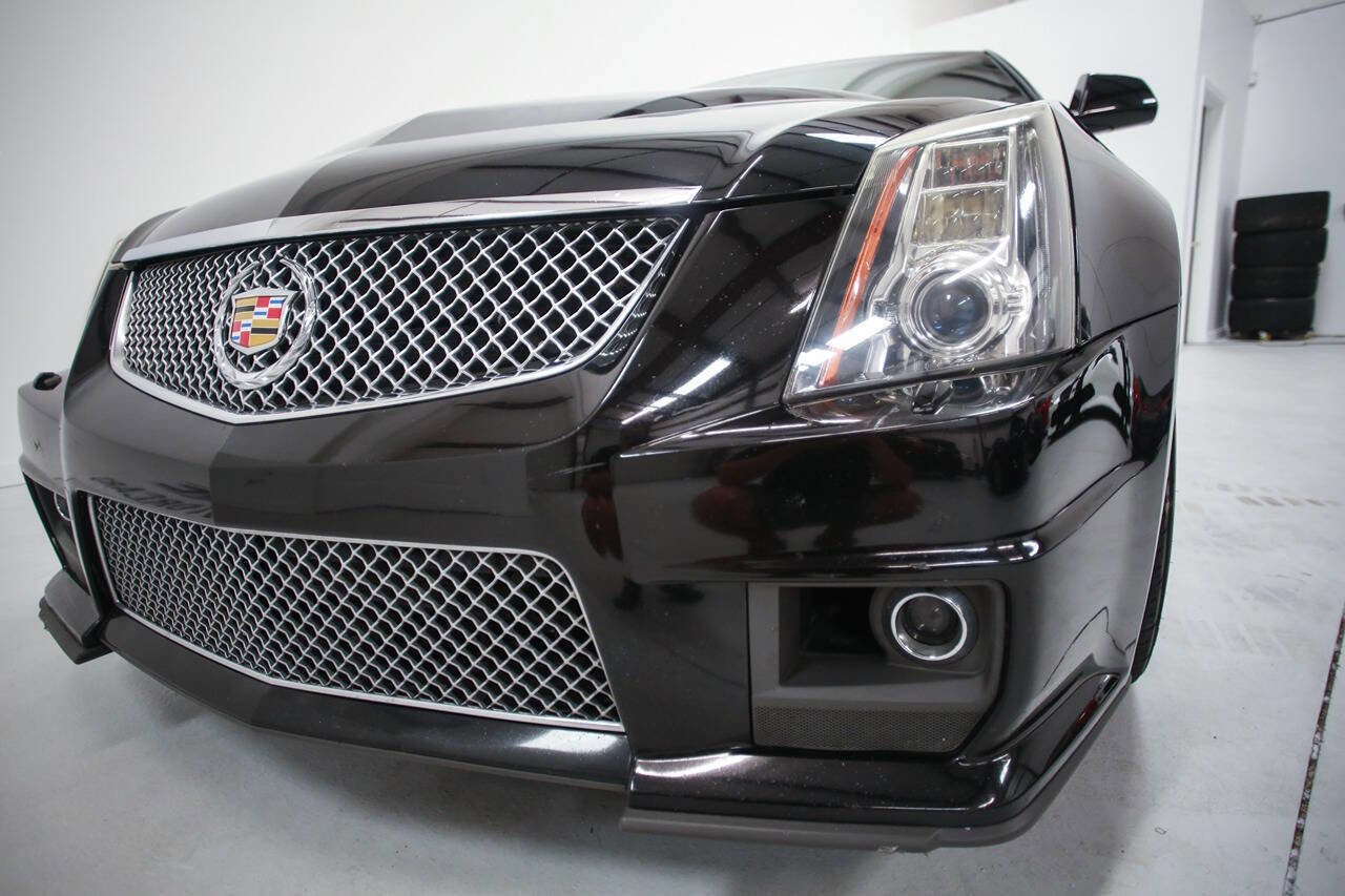Used 2014 Cadillac CTS V RWD image 9