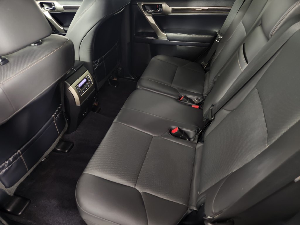 Used 2021 Lexus GX 460 Premium w/ Premium Package AWD/4WD image 17