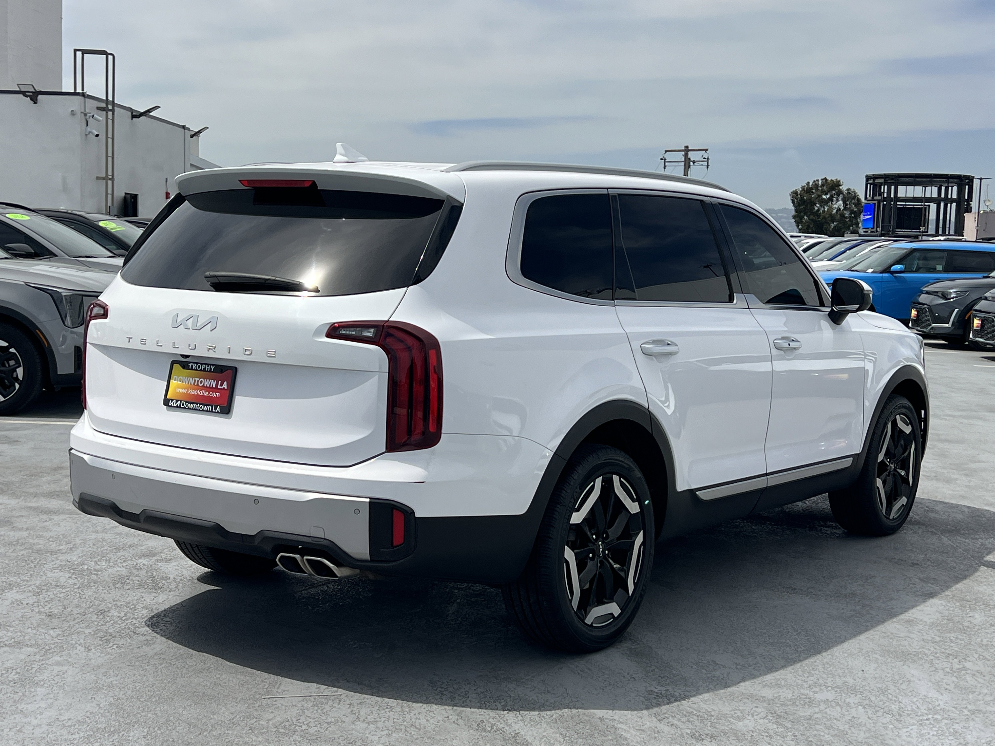 Certified 2023 Kia Telluride S image 7