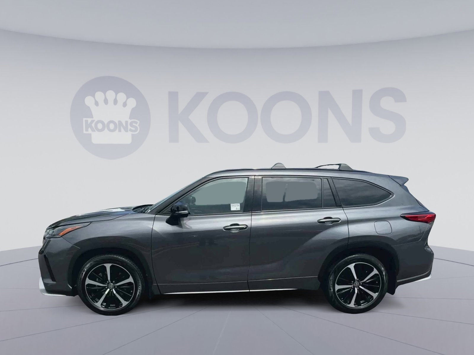 Used 2022 Toyota Highlander XSE AWD/4WD image 7