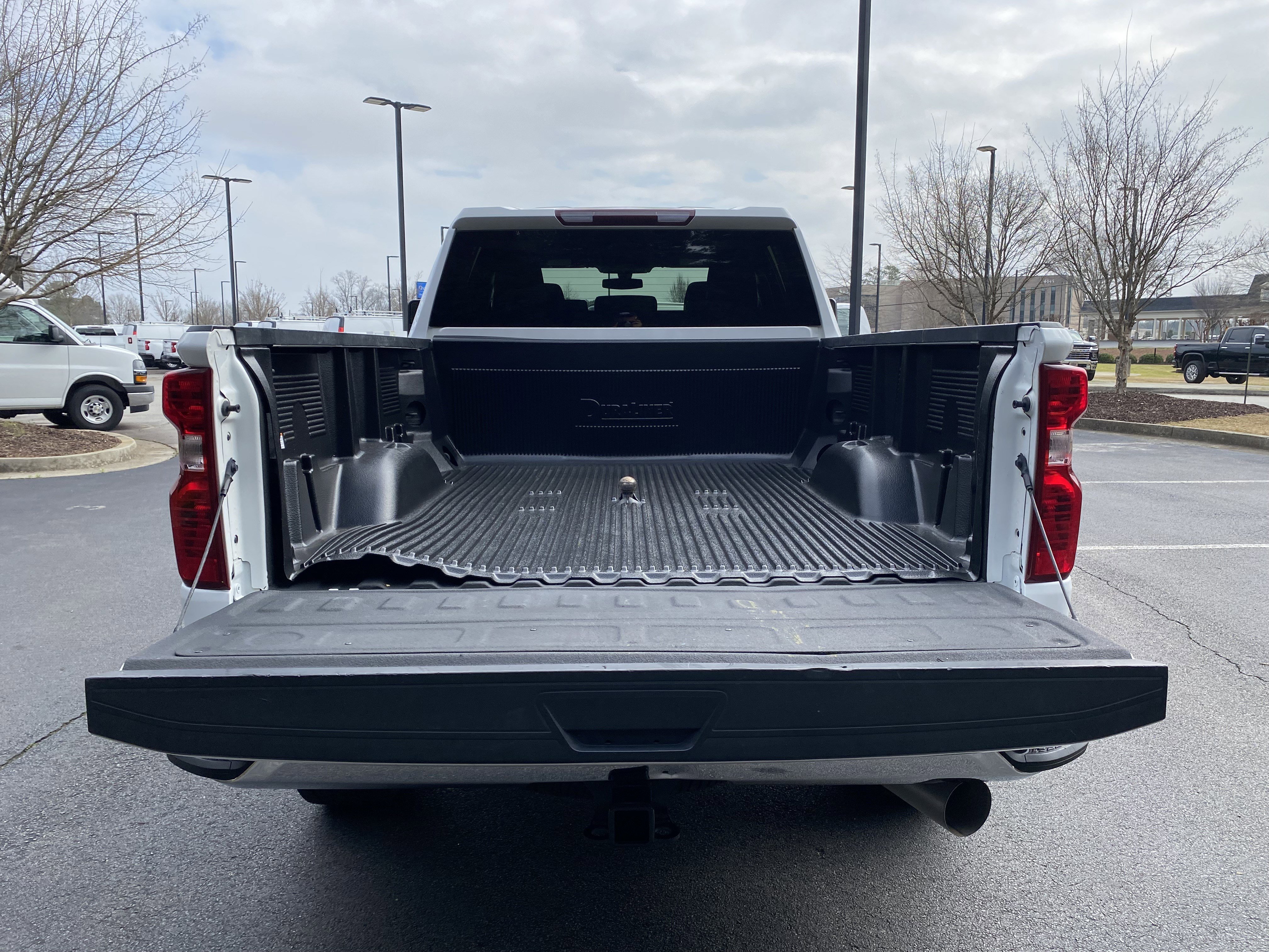 Used 2022 Chevrolet Silverado 2500 LT w/ Convenience Package image 11