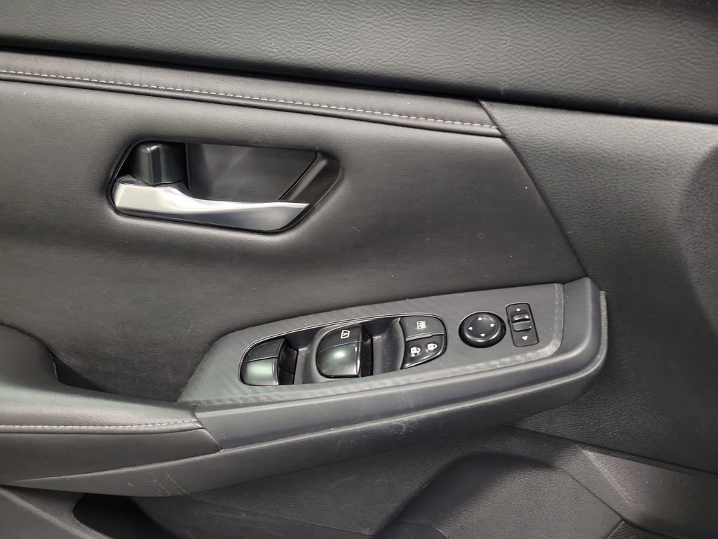 Used 2023 Nissan Sentra SV image 18
