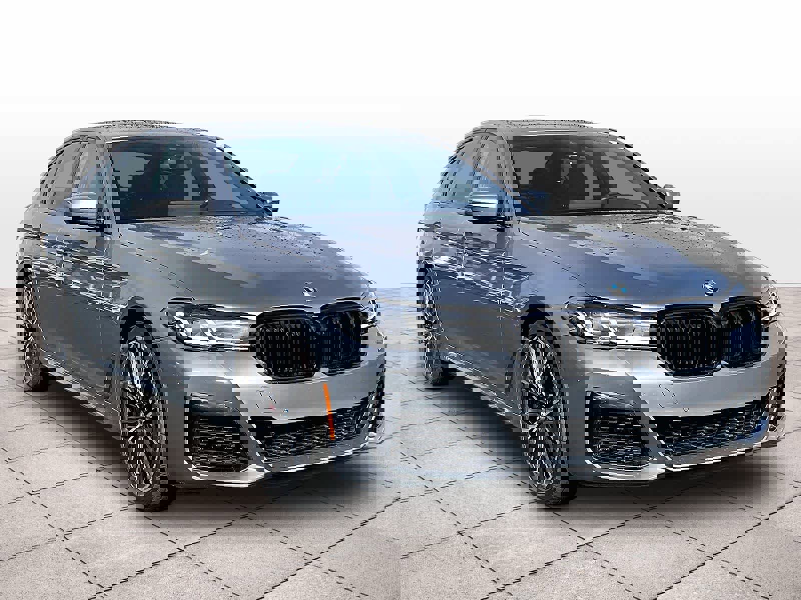 Used 2023 BMW 540i w/ M Sport Package image 2