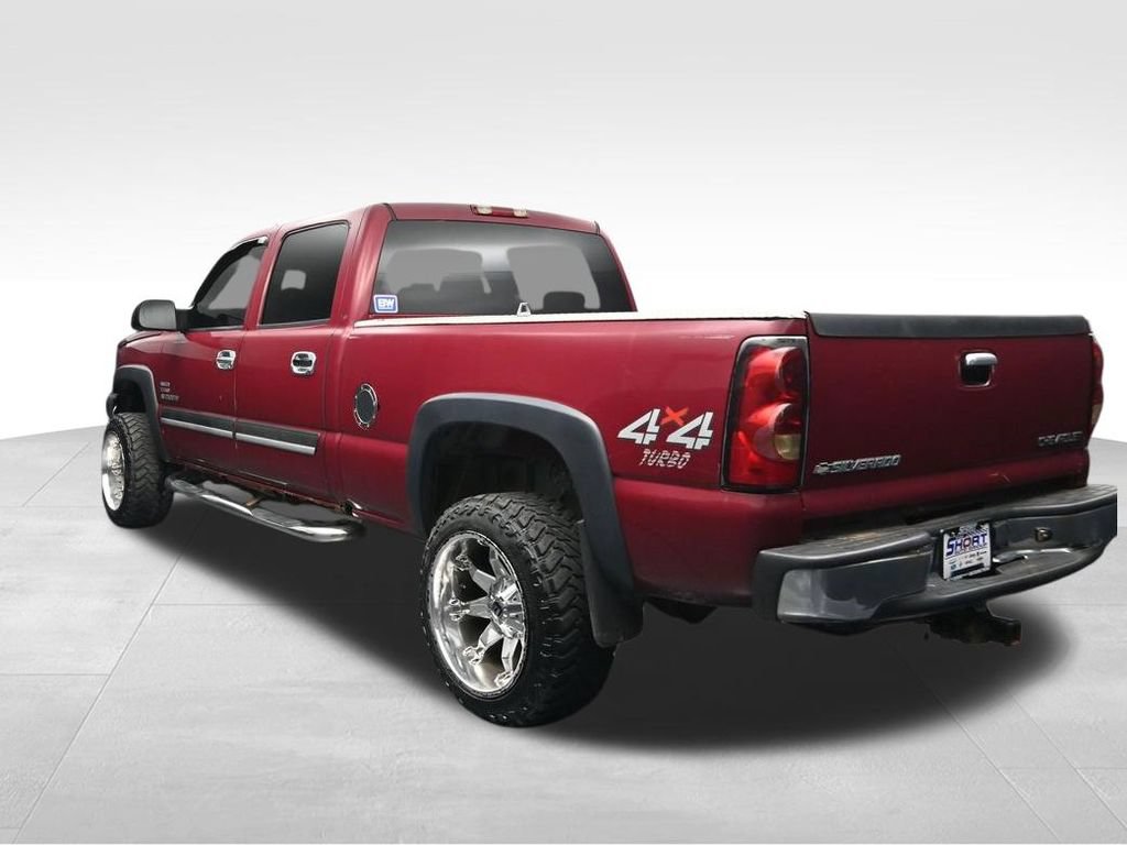 Used 2005 Chevrolet Silverado 2500 LT w/ Heavy-Duty Power Package AWD/4WD image 3