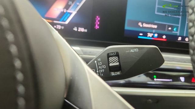 Used 2024 BMW i7 xDrive60 image 47