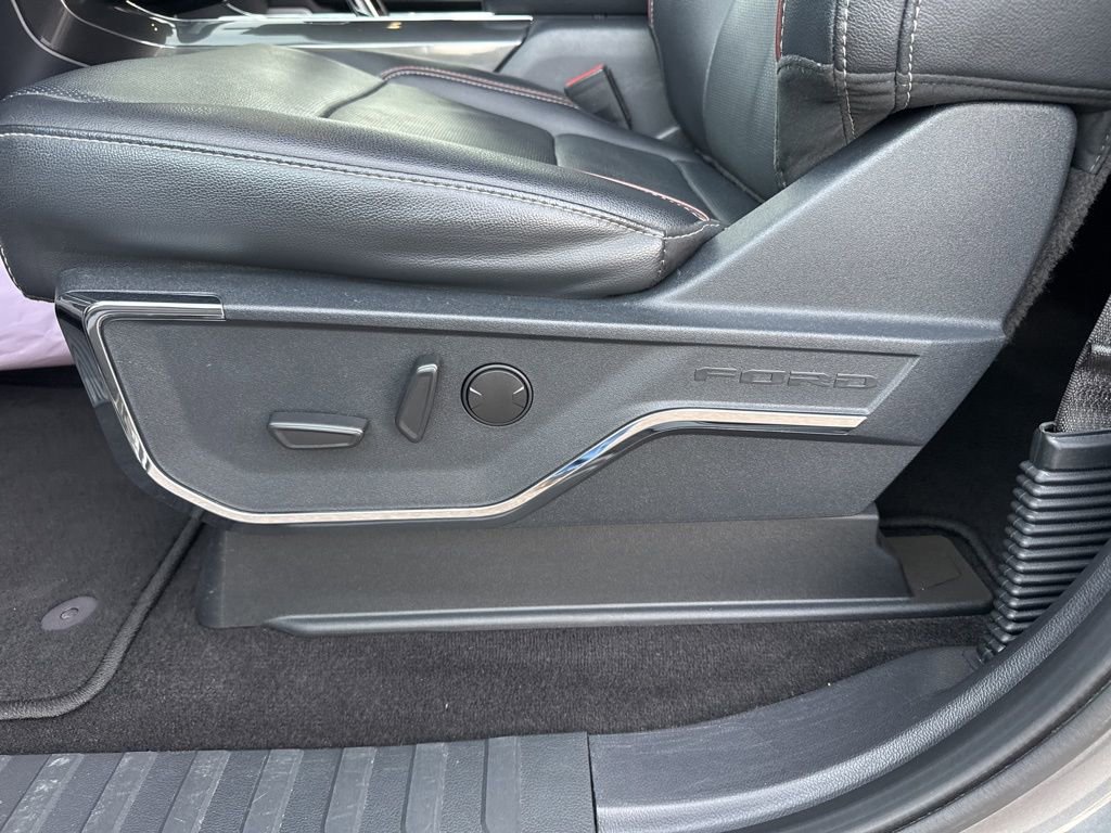 Used 2023 Ford F150 Lariat AWD/4WD image 12