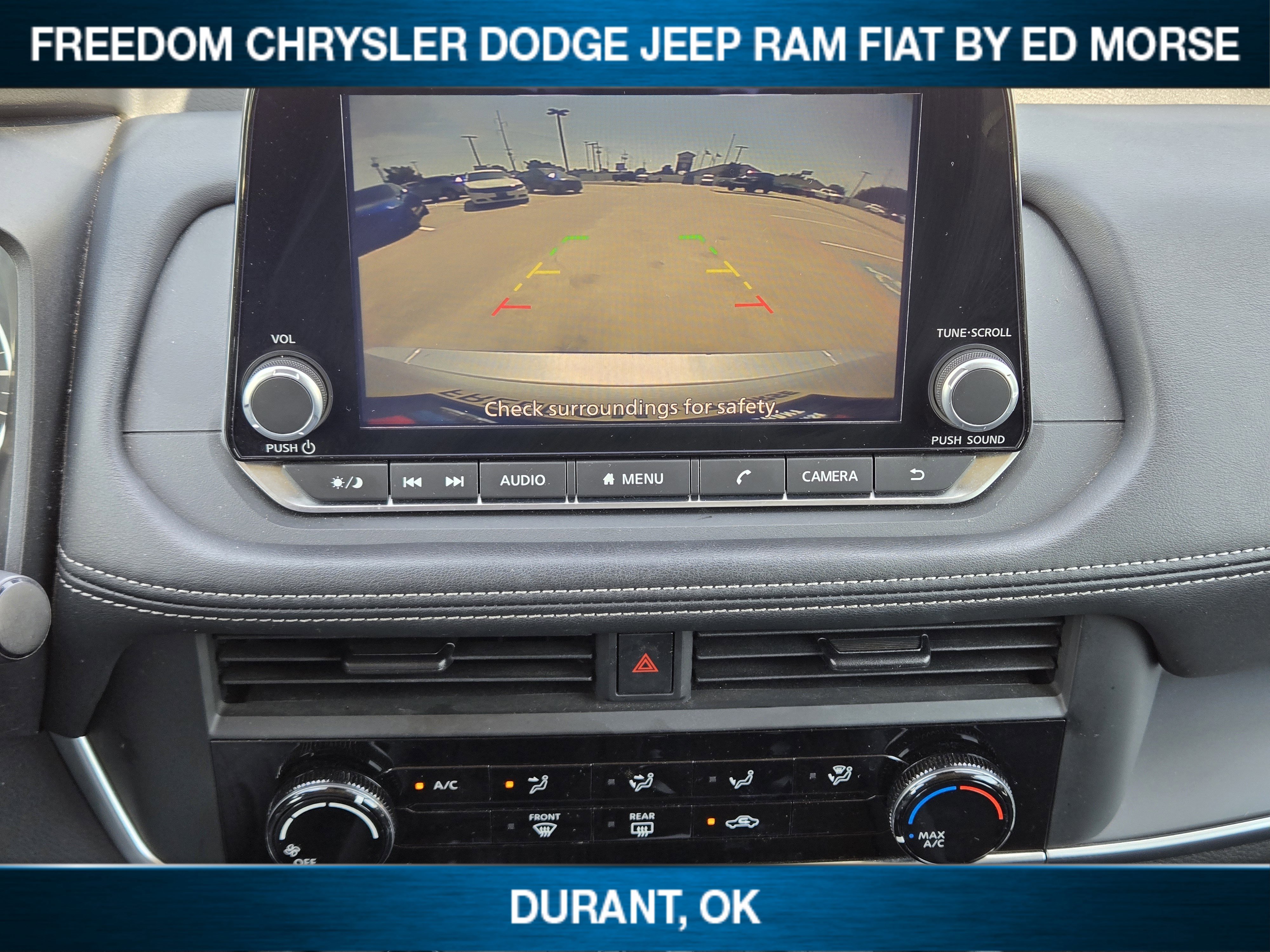 Used 2024 Nissan Rogue S FWD image 12