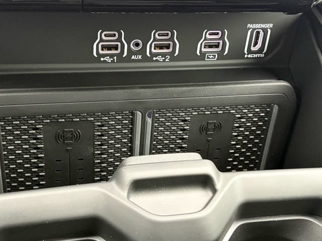 New 2026 RAM 3500 Limited AWD/4WD image 24