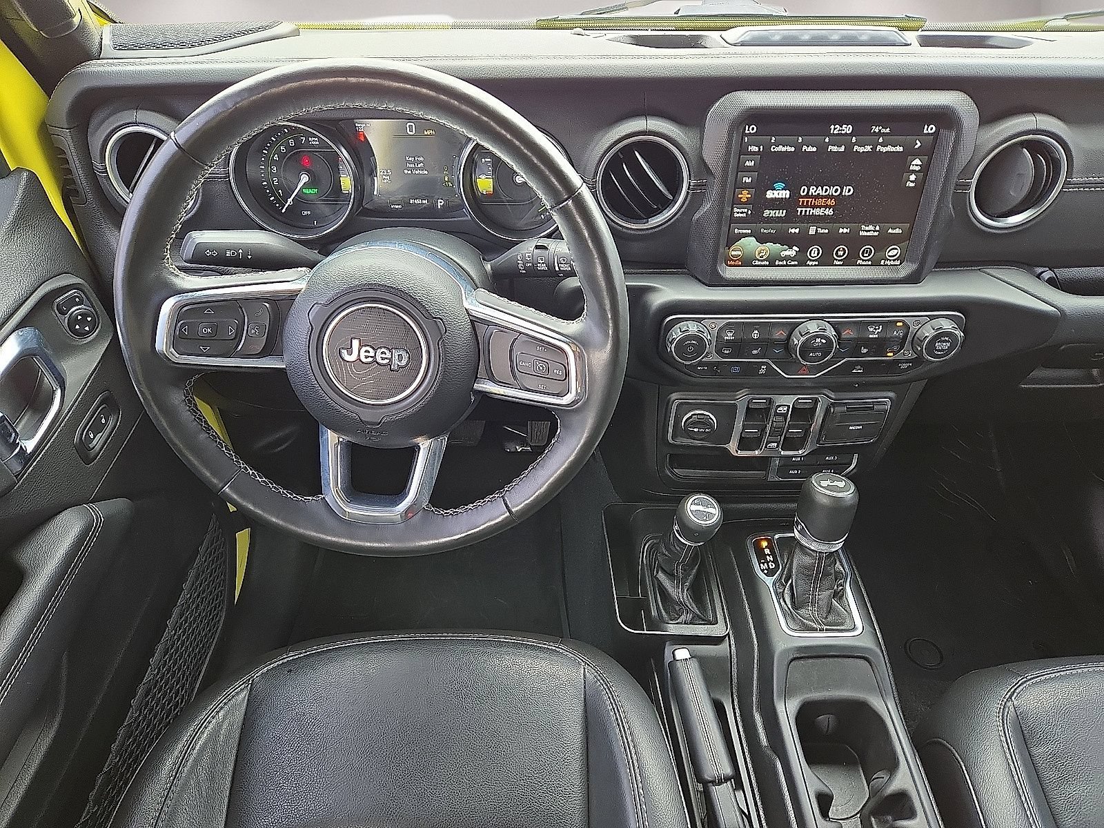 Used 2023 Jeep Wrangler Unlimited Sahara w/ Cold Weather Group AWD/4WD image 18