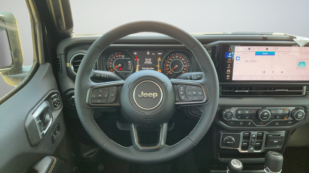 New 2026 Jeep Gladiator Sport AWD/4WD image 9