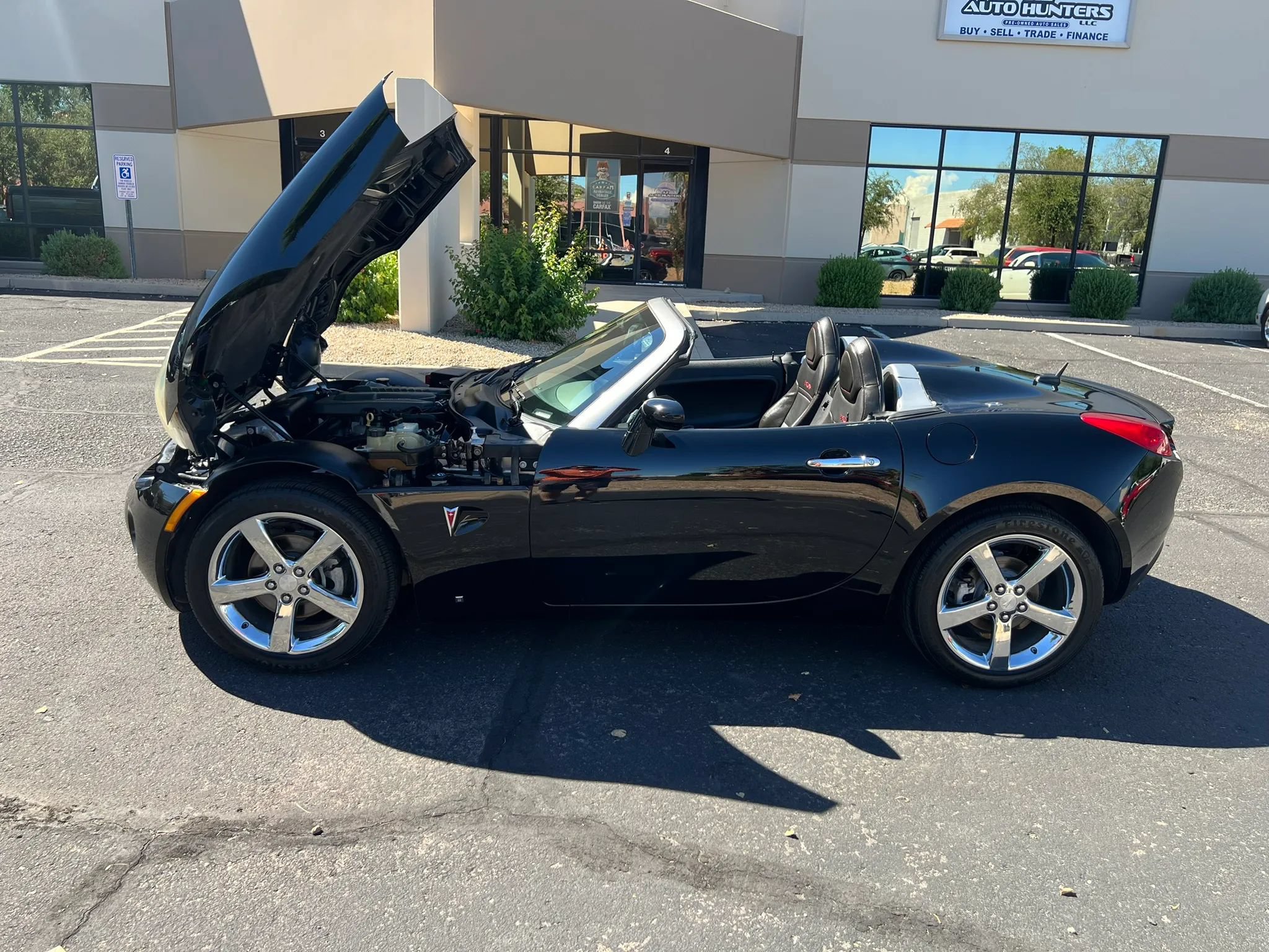 Used 2009 Pontiac Solstice GXP w/ Premium Package RWD image 22
