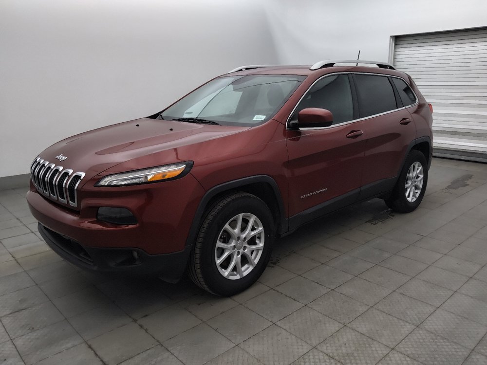 Used 2017 Jeep Cherokee Latitude w/ Comfort/Convenience Group AWD/4WD image 2