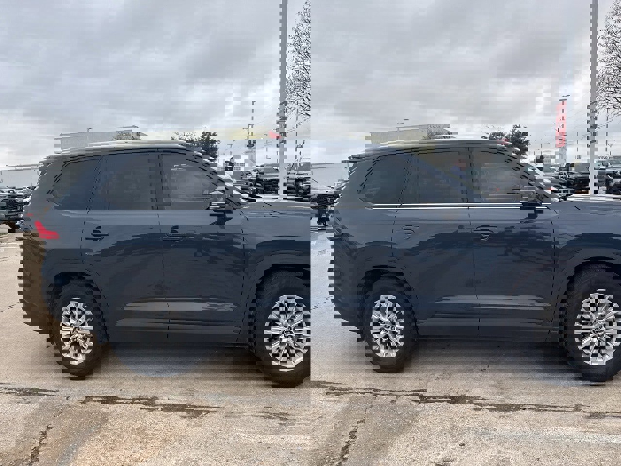 Used 2024 Toyota Grand Highlander FWD image 3